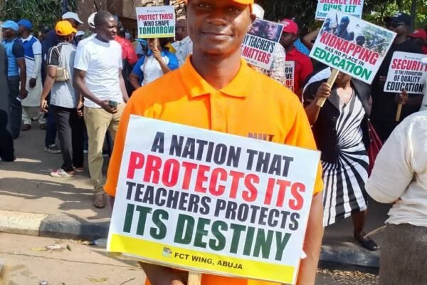 NUT Protest Kidnapped Children