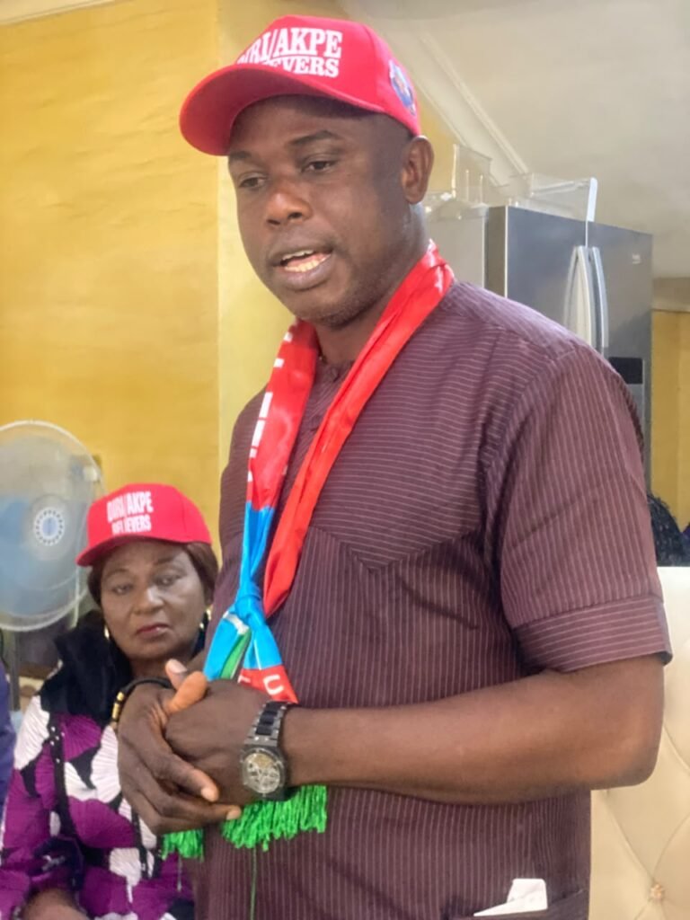 Douyi Willy_Diri/Akpe
